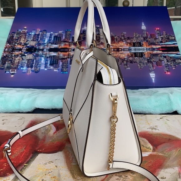 MICHAEL KORS PRISM LG SATCHEL OPTIC WHITE - Picture 3 of 16